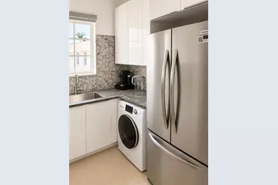 830 10th St #3, Miami Beach, FL 33139 - Photo 4