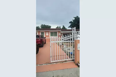 2911 NW 163rd St, Miami Gardens, FL 33054 - Photo 2