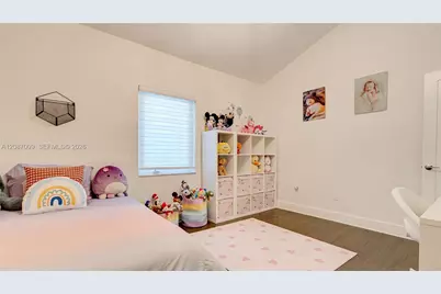 4080 Lybyer Ave, Miami, FL 33133 - Photo 18