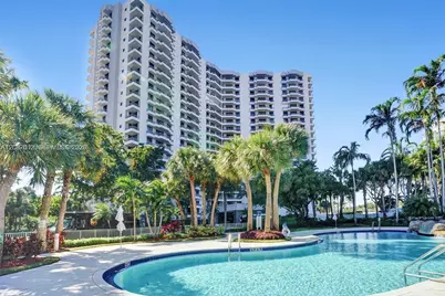 3300 NE 191st St #LP08, Aventura, FL 33180 - Photo 2
