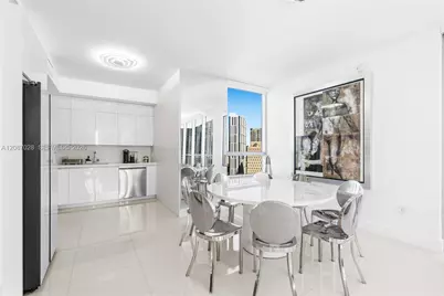90 SW 3rd St #2204, Miami, FL 33130 - Photo 4