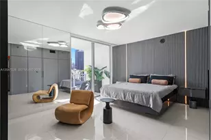 90 SW 3rd St, Miami, FL 33130 - Photo 10