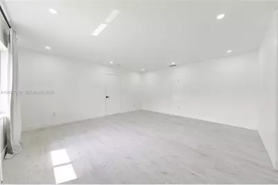 1707 S Curlew Ln, Homestead, FL 33035 - Photo 16