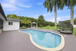 13402 SW 29th St, Davie, FL 33330 - Photo 36