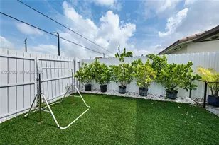 30 NW 56th Ct, Miami, FL 33126 - Photo 18