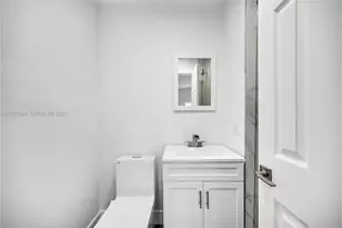 1018 NE 7th St, Hallandale Beach, FL 33009 - Photo 38