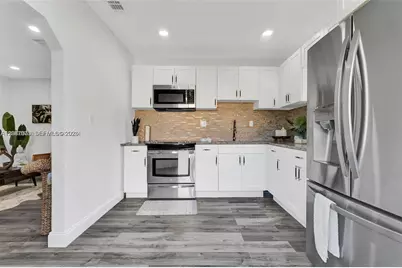 2320 NW 95th St #1, Miami, FL 33147 - Photo 8