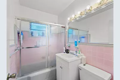 5440 E 7th Ave, Hialeah, FL 33013 - Photo 14