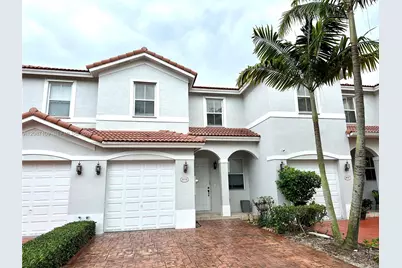20733 NE 10th Ct, Miami, FL 33179 - Photo 2