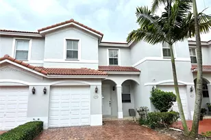 20733 NE 10th Ct, Miami, FL 33179 - Photo 2