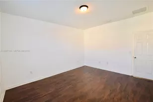 20733 NE 10th Ct, Miami, FL 33179 - Photo 18