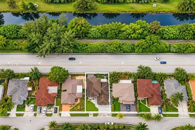 13041 NW 11th Ter, Miami, FL 33182 - Photo 34