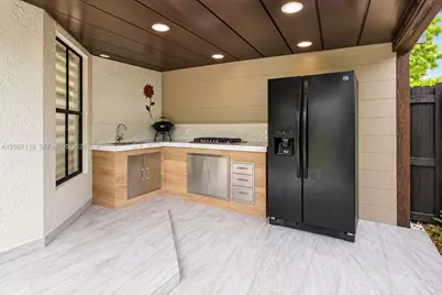 13041 NW 11th Ter, Miami, FL 33182 - Photo 30