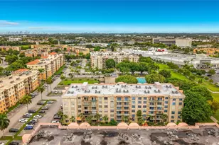 9310 Fontainebleau Blvd, Miami, FL 33172 - Photo 2