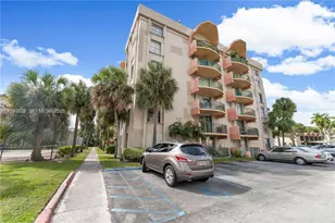 9310 Fontainebleau Blvd, Miami, FL 33172 - Photo 1