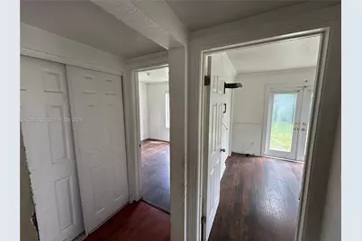280 SW 8th St, Deerfield Beach, FL 33441 - Photo 12