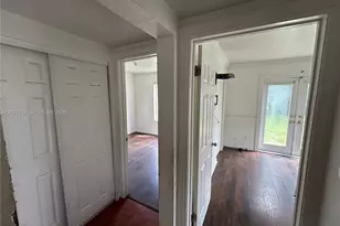 280 SW 8th St, Deerfield Beach, FL 33441 - Photo 12