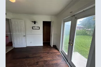 280 SW 8th St, Deerfield Beach, FL 33441 - Photo 22