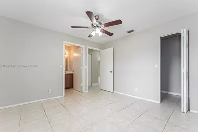 6129 Moonbeam Dr, Lake Worth, FL 33463 - Photo 10