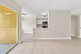 21000 SW 87th Ave, Cutler Bay, FL 33189 - Photo 6