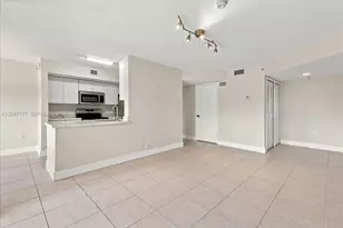21000 SW 87th Ave, Cutler Bay, FL 33189 - Photo 4