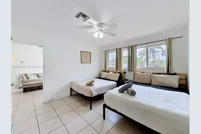 2501 NE 209th Ter, Miami, FL 33180 - Photo 36