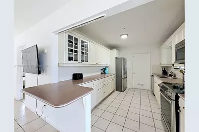 2501 NE 209th Ter, Miami, FL 33180 - Photo 10