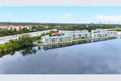1000 NE 191st St #14, Miami, FL 33179 - Photo 12