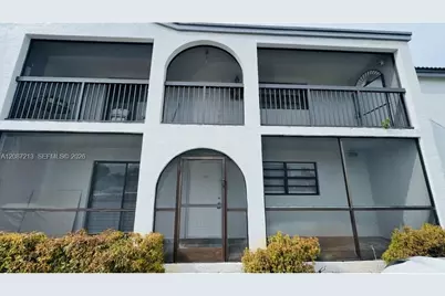 18216 Mediterranean Blvd #1-19, Hialeah, FL 33015 - Photo 26