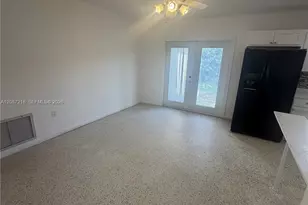 9610 SW 58th St, Miami, FL 33173 - Photo 4