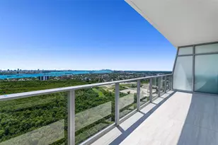 2411 Laguna, North Miami, FL 33181 - Photo 8