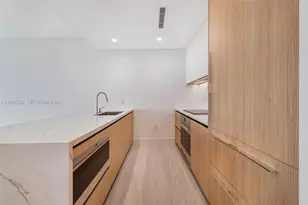 2411 Laguna, North Miami, FL 33181 - Photo 14