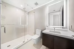 851 NE 1st Ave, Miami, FL 33132 - Photo 36