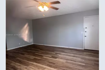 800 SW 131st Ave #301F, Pembroke Pines, FL 33027 - Photo 4