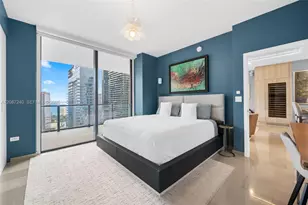 88 SW 7th St, Miami, FL 33130 - Photo 6