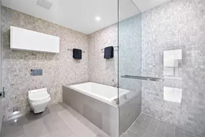 88 SW 7th St #3107, Miami, FL 33130 - Photo 10