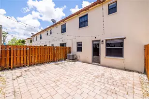 17531 SW 153rd Path, Miami, FL 33187 - Photo 16