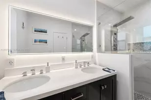 7940 Hawthorne Ave, Miami Beach, FL 33141 - Photo 20