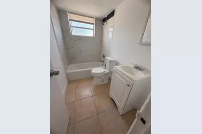 8450 NE Miami Ct #5, Miami, FL 33138 - Photo 2