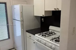 16851 NE 18th Ave, North Miami Beach, FL 33162 - Photo 4