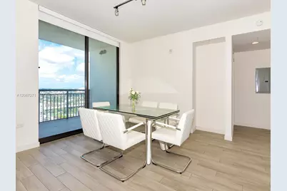 999 SW 1st Ave #2512, Miami, FL 33130 - Photo 4
