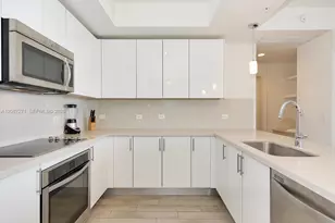999 SW 1st Ave, Miami, FL 33130 - Photo 10
