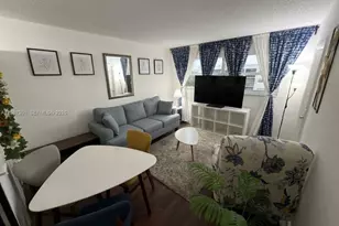 220 SW 9th Ave, Hallandale Beach, FL 33009 - Photo 10