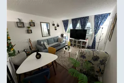 220 SW 9th Ave #518, Hallandale Beach, FL 33009 - Photo 8