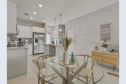 8201 NW 41st St #D-205, Doral, FL 33166 - Photo 6
