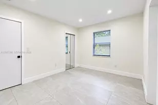 1043 NW 48th St, Miami, FL 33127 - Photo 10