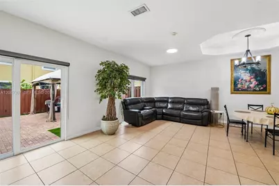 14127 SW 51st Ln, Miramar, FL 33027 - Photo 6