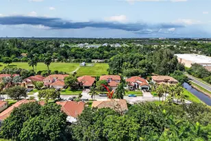 8210 Phoenician Ct, Davie, FL 33328 - Photo 82