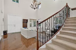 8210 Phoenician Ct, Davie, FL 33328 - Photo 8