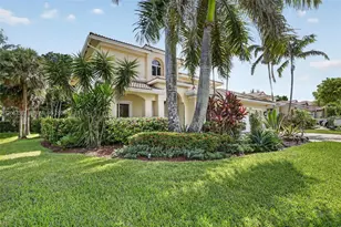 8210 Phoenician Ct, Davie, FL 33328 - Photo 2